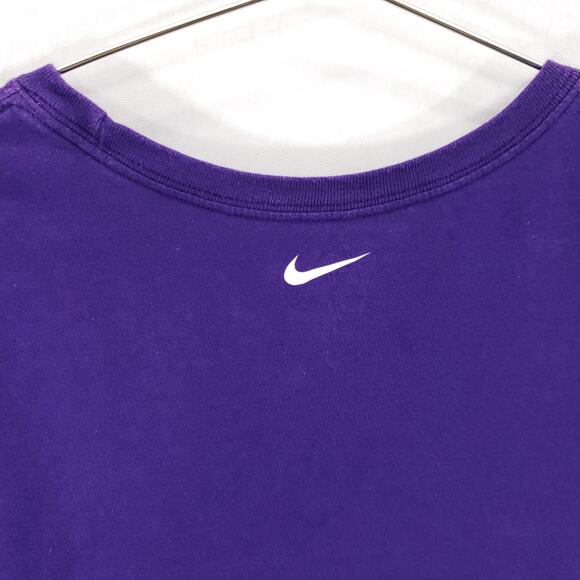 Nike Buccaneers Swim T Shirt Womens Size L Purple Skeleton Pirate Graphic Print - Picture 5 of 6